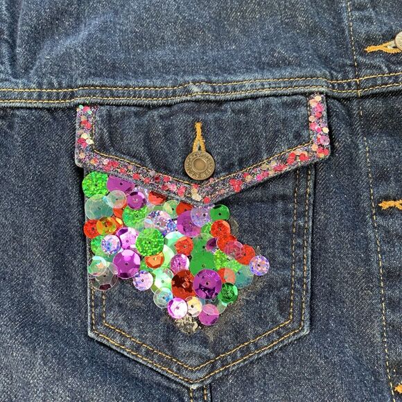 Levi’s Denim Jacket Women’s 1X Trucker Biker Blue Dark Wash Decorated Pocket - Picture 4 of 16